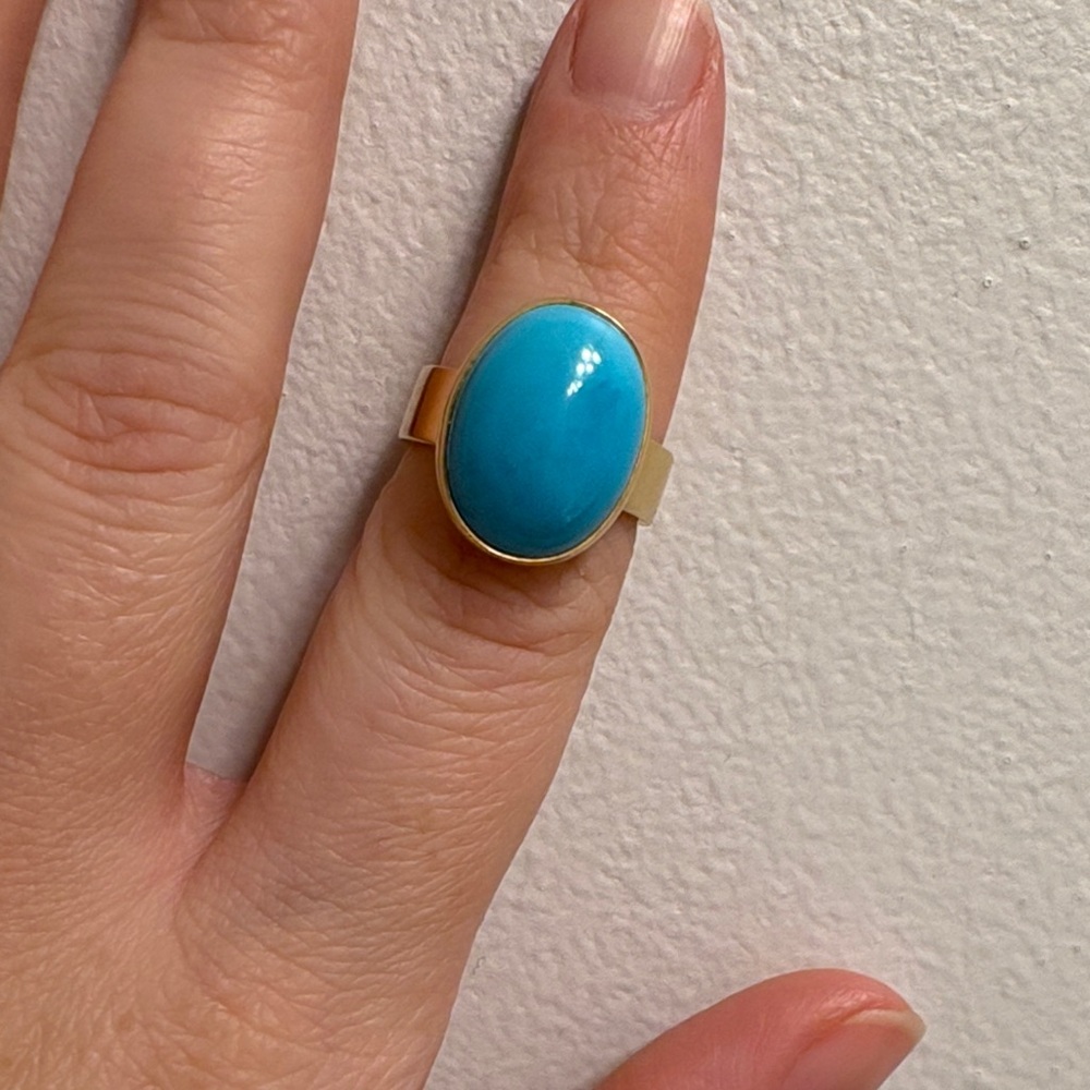 10k Yellow Gold and Turquoise Ring - Picture 2 of 6